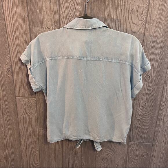 Sim & Sam Bleached Wash Short Sleeve Cropped Chambray - Picture 4 of 4